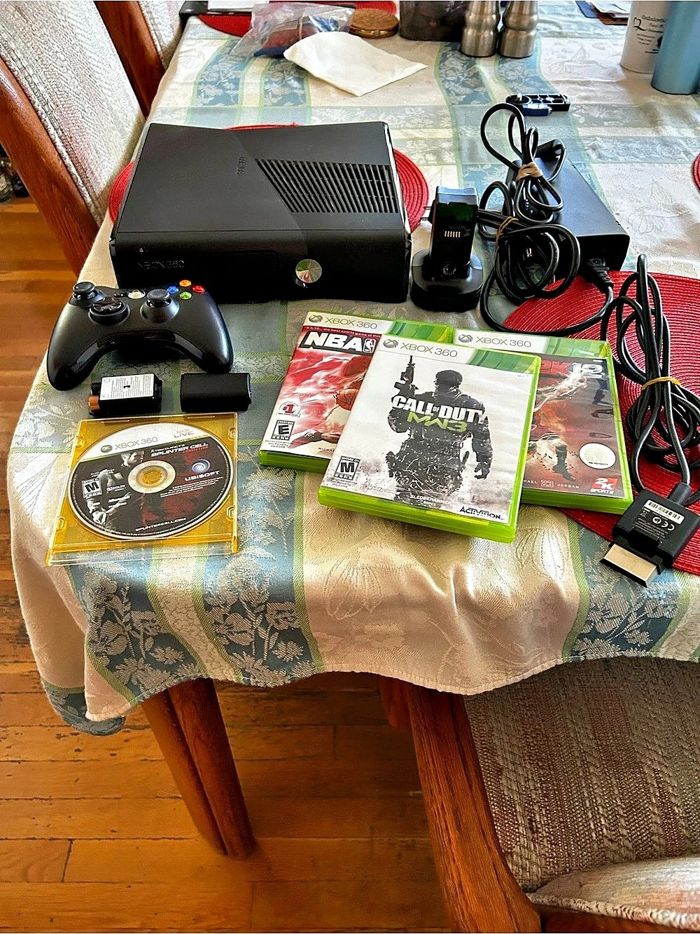 Microsoft Xbox 360 S Console Bundle with Controller & Games